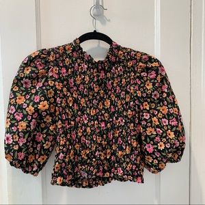 H&M Divided Puff Sleeve Top
